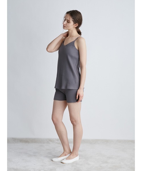 gelato pique(ジェラートピケ)の「【BASIC】カップ付きリブキャミ(キャミソール・レディース・オフホワイト/ダークグレー・FREE)」の10枚目の写真