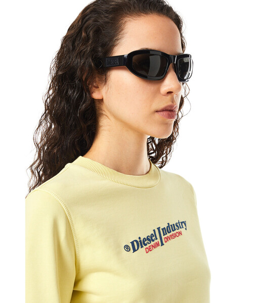 DIESEL(ディーゼル)の「レディース スウェット ショート丈 クルーネック ロゴ(スウェット・レディース・グレー/ホワイト/イエロー・LARGE/X-LARGE/MEDIUM/SMALL)」の5枚目の写真