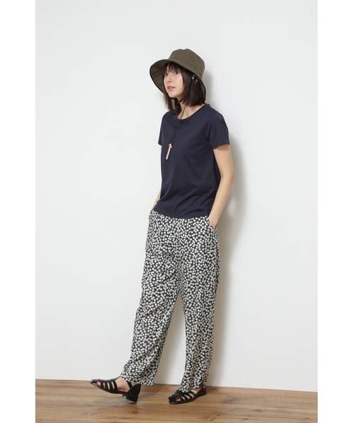 human woman（ヒューマンウーマン）の「◆オーガニック綿天竺半袖Ｔシャツ（Tシャツ/カットソー・レディース・ホワイト/ネイビー/グレー・MEDIUM/LARGE）」の11枚目の写真