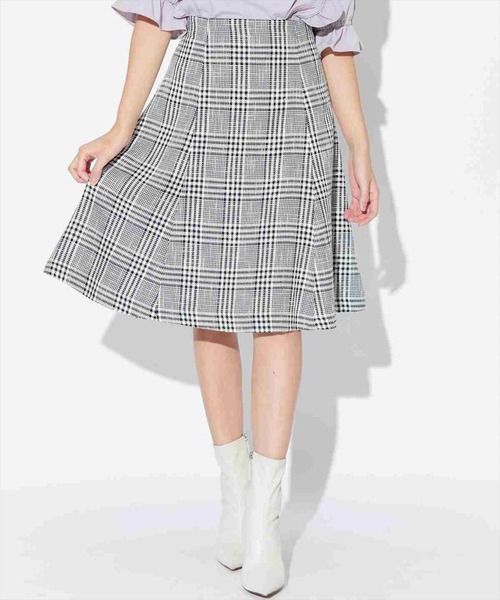 SWINGLE（スウィングル）の「【日本製】ＴＲスラブチェックフレアスカート（スカート・レディース・ブラック系その他/ベージュ系その他・SMALL/MEDIUM）」の7枚目の写真