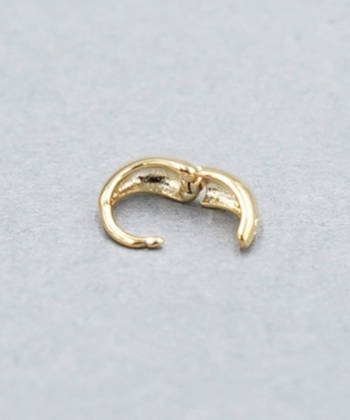 flower（フラワー）の「リトルファミリアピアス（ピアス（片耳用）・レディース・ゴールド/シルバー・FREE）」の4枚目の写真