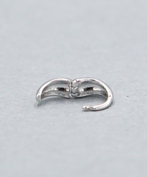 flower（フラワー）の「リトルファミリアピアス（ピアス（片耳用）・レディース・ゴールド/シルバー・FREE）」の8枚目の写真