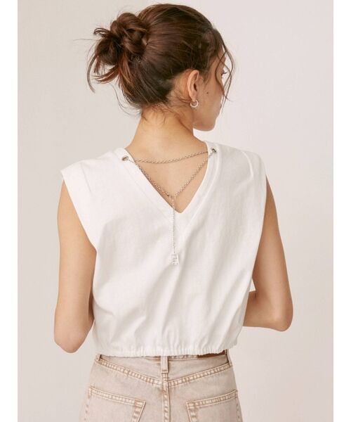 EVRIS(エヴリス)の「バックチェーンモチーフトップス(Tシャツ/カットソー・レディース・ホワイト/ブラック・FREE)」の1枚目の写真