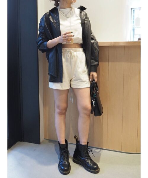 EVRIS(エヴリス)の「バックチェーンモチーフトップス(Tシャツ/カットソー・レディース・ホワイト/ブラック・FREE)」の18枚目の写真