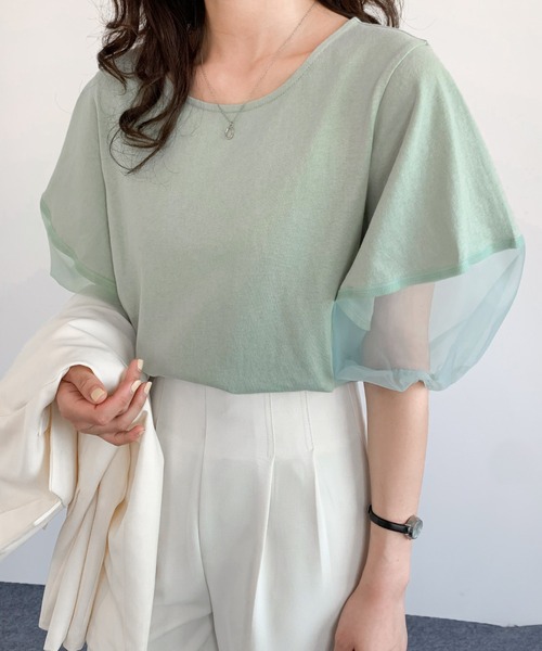 Diosfront（ディオスフロント）の「オーガンジー切替ボリューム袖カットTシャツ（Tシャツ/カットソー・レディース・ベージュ/ブラック/ホワイト/ブルーグレー/グリーン/グレー・L/M）」の6枚目の写真