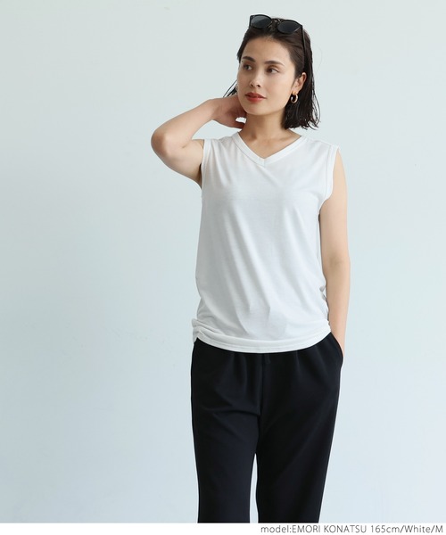 coca（coca）（コカ）の「とろみシリーズ　Vネックノースリ（タンクトップ・レディース・ホワイト/ブラック/ライトピンク・M/L）」の11枚目の写真