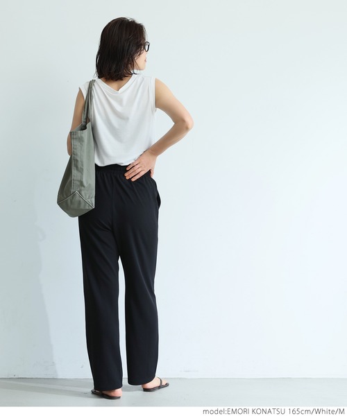 coca（coca）（コカ）の「とろみシリーズ　Vネックノースリ（タンクトップ・レディース・ホワイト/ブラック/ライトピンク・M/L）」の10枚目の写真