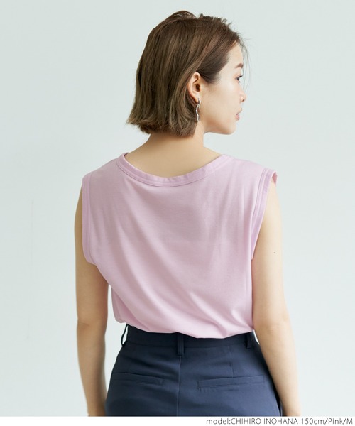 coca（coca）（コカ）の「とろみシリーズ　Vネックノースリ（タンクトップ・レディース・ホワイト/ブラック/ライトピンク・M/L）」の7枚目の写真