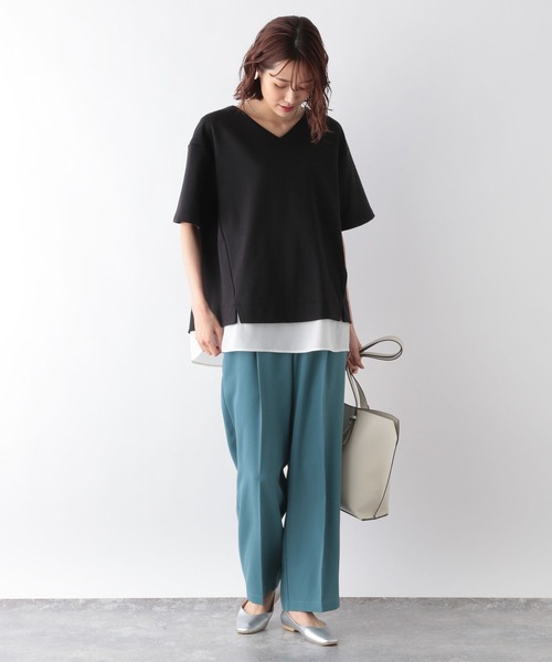 GLOBAL WORK（グローバルワーク）の「フェイクレイヤーＶネックプルオーバー/278863（Tシャツ/カットソー・レディース・ブラック/ブルー/グレイッシュベージュ・MEDIUM/LARGE）」の4枚目の写真