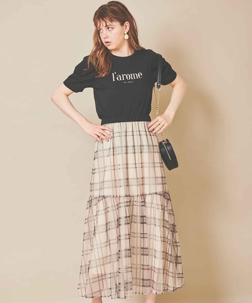 31 Sons de mode(トランテアン ソン ドゥ モード)の「タック&ギャザースリーブロゴTシャツ(Tシャツ/カットソー・レディース・ブラック/オフホワイト/イエロー・36)」の12枚目の写真