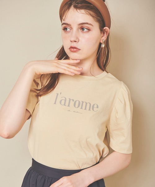 31 Sons de mode(トランテアン ソン ドゥ モード)の「タック&ギャザースリーブロゴTシャツ(Tシャツ/カットソー・レディース・ブラック/オフホワイト/イエロー・36)」の15枚目の写真