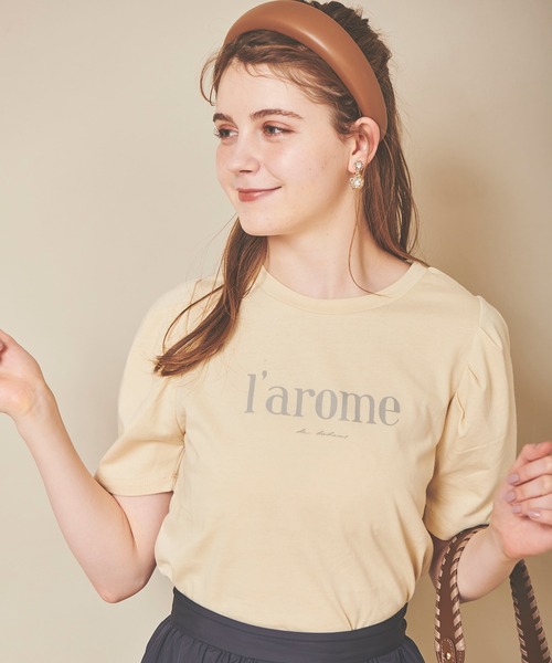 31 Sons de mode(トランテアン ソン ドゥ モード)の「タック&ギャザースリーブロゴTシャツ(Tシャツ/カットソー・レディース・ブラック/オフホワイト/イエロー・36)」の10枚目の写真