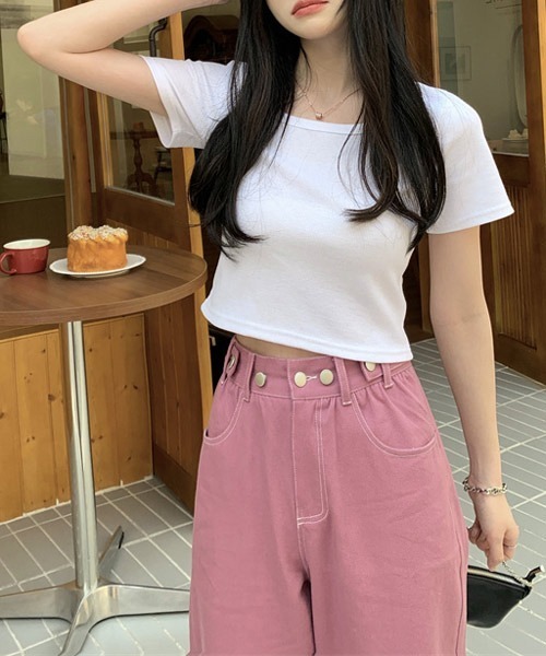 VIBGYOR Women(ヴィブジョー ウィメン)の「【KOREA SELECT】ショート丈 ラウンドネック 半袖 Tシャツ(Tシャツ/カットソー・レディース・ホワイト/ライトブルー/ブラック/パープル/グレー/ピンク/ブルー・SMALL/MEDIUM/LARGE)」の10枚目の写真