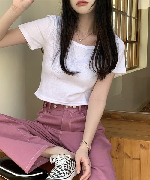 VIBGYOR Women(ヴィブジョー ウィメン)の「【KOREA SELECT】ショート丈 ラウンドネック 半袖 Tシャツ(Tシャツ/カットソー・レディース・ホワイト/ライトブルー/ブラック/パープル/グレー/ピンク/ブルー・SMALL/MEDIUM/LARGE)」の9枚目の写真