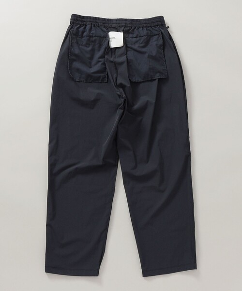 SHIPS（シップス）の「RE...SHIPS:〈撥水/ストレッチ〉ナイロン テーパード イージーパンツ（その他パンツ・メンズ・ネイビー/オリーブ・LARGE/SMALL/MEDIUM）」の22枚目の写真