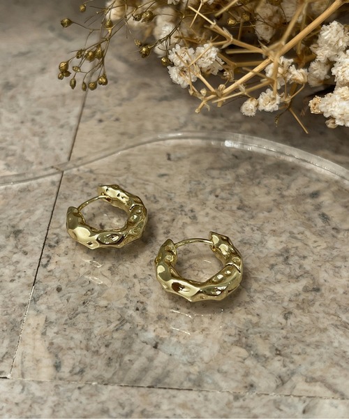 apres jour clair(アプレジュールクレア)の「【apres jour clair×ARIAZ】フープピアス(ピアス(両耳用)・レディース・シルバー/ゴールド・FREE)」の4枚目の写真