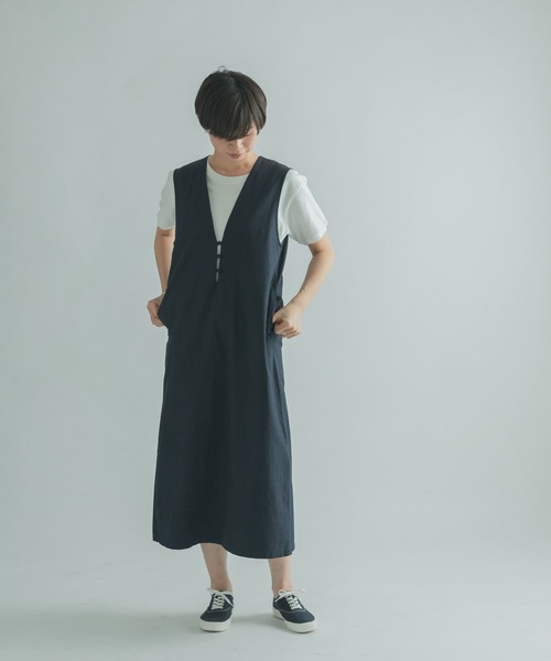 FORK&SPOON（フォークアンドスプーン）の「FORK&SPOON　Vネックノースリーブワンピース（ワンピース・レディース・ブルー系その他/グレー系その他・1/2）」の15枚目の写真