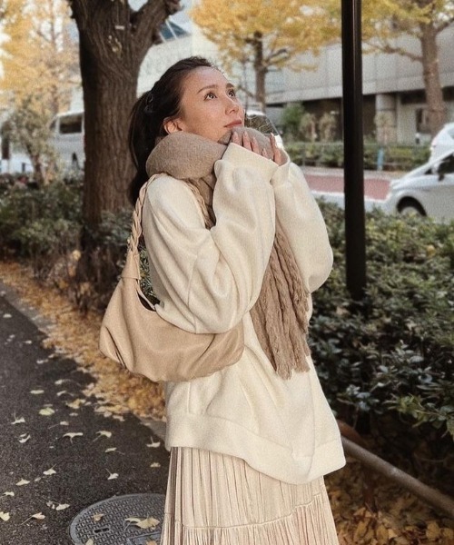 ACYM（アシーム）の「Onemile over size トップス（スウェット・レディース・ブラック/ホワイト・FREE）」の2枚目の写真