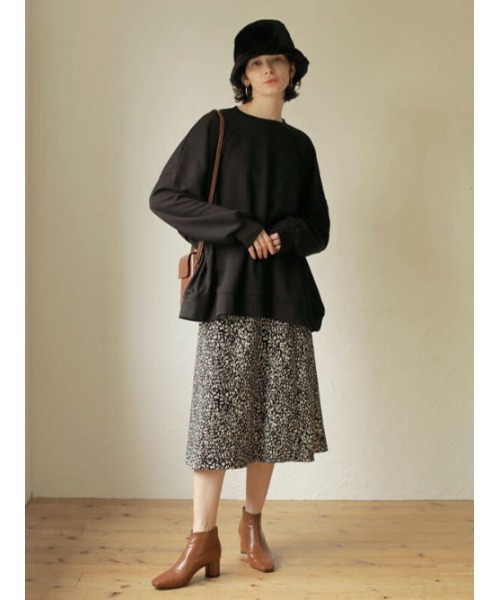 ACYM（アシーム）の「Onemile over size トップス（スウェット・レディース・ブラック/ホワイト・FREE）」の9枚目の写真