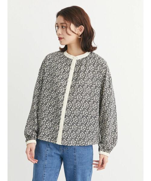 ELENCARE DUE（エレンカーレデュエ）の「・ELENCARE DUE フラワー×ピンタックブラウス（シャツ/ブラウス・レディース・ブラウン/ライトカーキ/オフホワイト/ブラック・FREE）」の5枚目の写真