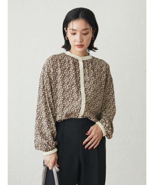 ELENCARE DUE（エレンカーレデュエ）の「・ELENCARE DUE フラワー×ピンタックブラウス（シャツ/ブラウス・レディース・ブラウン/ライトカーキ/オフホワイト/ブラック・FREE）」の18枚目の写真