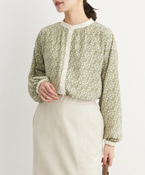 ELENCARE DUE（エレンカーレデュエ）の「・ELENCARE DUE フラワー×ピンタックブラウス（シャツ/ブラウス・レディース・ブラウン/ライトカーキ/オフホワイト/ブラック・FREE）」の4枚目の写真