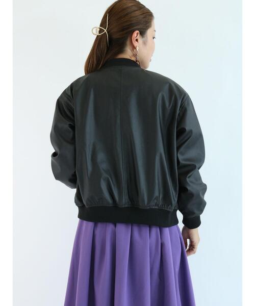 Te chichi TERRASSE（テチチテラス）の「ショートリブブルゾン（ブルゾン・レディース・ブラック/ベージュ・ﾌﾘ-）」の9枚目の写真