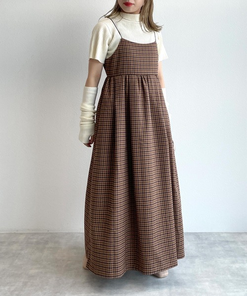 w closet（ダブルクローゼット）の「バックオープンチェックキャミ