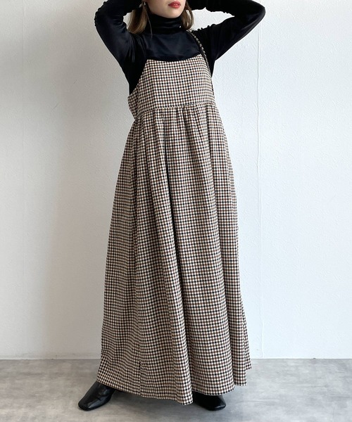 w closet（ダブルクローゼット）の「バックオープンチェックキャミ