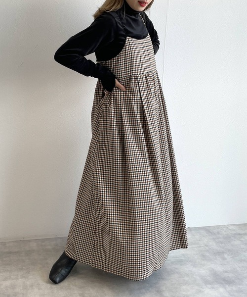 w closet（ダブルクローゼット）の「バックオープンチェックキャミ