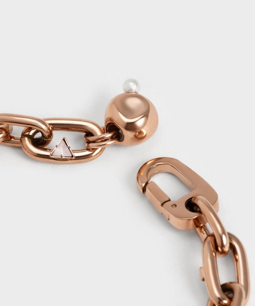 CHARLES & KEITH（チャールズ & キース）の「チェーンリンク マティーニネックレス（ネックレス・レディース・ゴールド系その他/アイボリー/ライラック・FREE）」の6枚目の写真