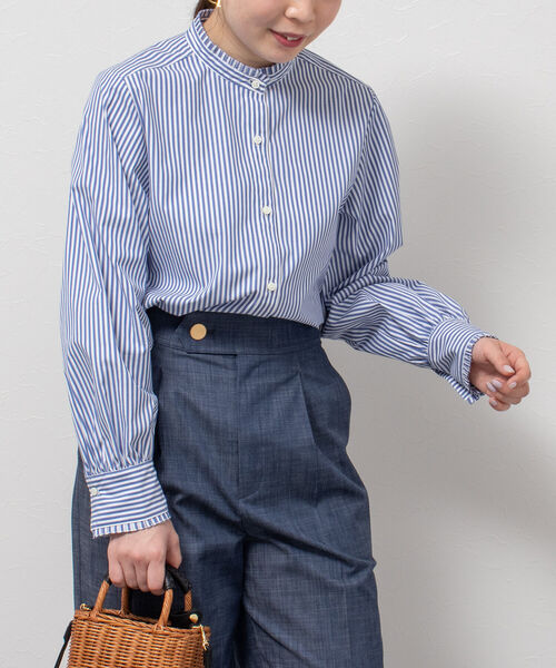 NOLLEY’S（ノーリーズ）の「衿フリルシャツ（シャツ/ブラウス・レディース・サックスブルー/ブルー系その他3/オフホワイト・36/38）」の4枚目の写真