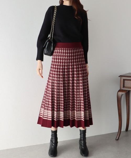 BLUEEAST（ブルーイースト）の「チドリニットスカート（スカート・レディース・グレー/ブラック/ボルドー/ベージュ・MEDIUM）」の4枚目の写真