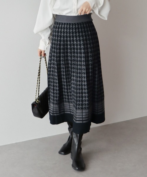 BLUEEAST（ブルーイースト）の「チドリニットスカート（スカート・レディース・グレー/ブラック/ボルドー/ベージュ・MEDIUM）」の13枚目の写真