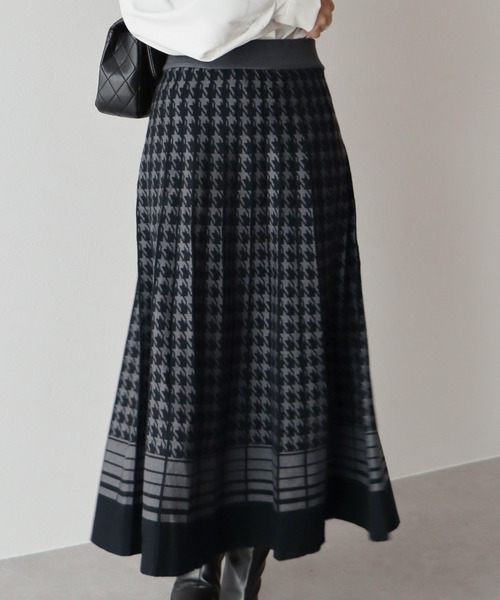 BLUEEAST（ブルーイースト）の「チドリニットスカート（スカート・レディース・グレー/ブラック/ボルドー/ベージュ・MEDIUM）」の12枚目の写真