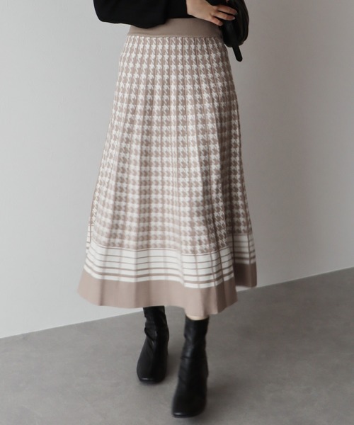 BLUEEAST（ブルーイースト）の「チドリニットスカート（スカート・レディース・グレー/ブラック/ボルドー/ベージュ・MEDIUM）」の19枚目の写真