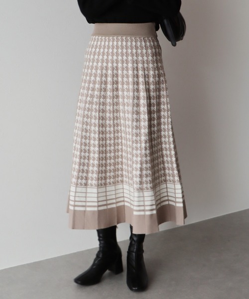 BLUEEAST（ブルーイースト）の「チドリニットスカート（スカート・レディース・グレー/ブラック/ボルドー/ベージュ・MEDIUM）」の20枚目の写真