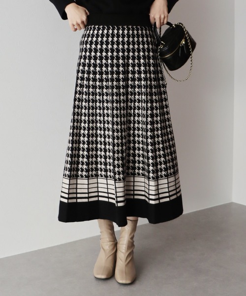 BLUEEAST（ブルーイースト）の「チドリニットスカート（スカート・レディース・グレー/ブラック/ボルドー/ベージュ・MEDIUM）」の5枚目の写真