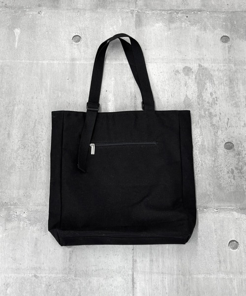 LVEU.（ラブユ.）の「【ZOZOTOWN限定】Logo belt square canvas tote bag / ロゴベルトスクエアキャンバストートバッグ（トートバッグ・レディース・ブラック/アイボリー・FREE）」の17枚目の写真