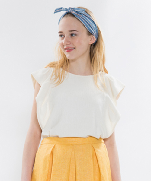 mystic（ミスティック）の「タックフレア袖プルオーバー（Tシャツ/カットソー・レディース・ブラック/ネイビー/キャメル/オフホワイト・ﾌﾘ-）」の2枚目の写真