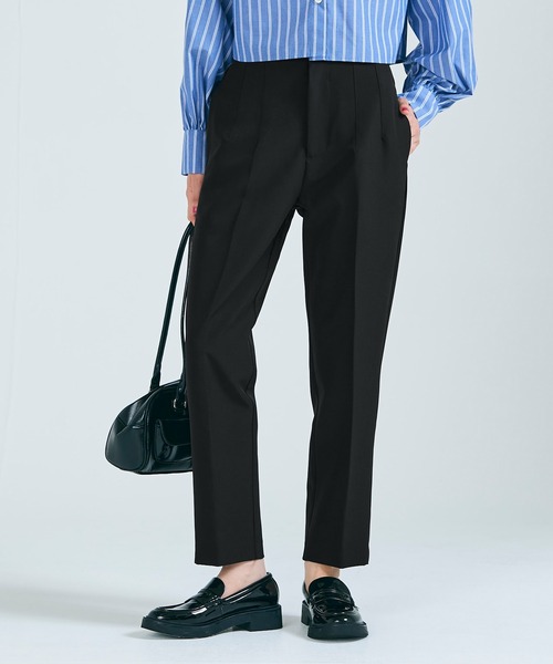 coca（coca）（コカ）の「ハイウエスト美脚ストレッチテーパードパンツ（スラックス・レディース・アイボリー/ブラック/ベージュ/ライトグリーン/ライトベージュ/ダークベージュ/ダークグリーン/イエロー/グレー/ピンク/ブラウン/グレイッシュベージュ/ライトピンク・S/M/L）」の15枚目の写真