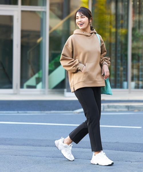 ハイウエストタックテーパードパンツ