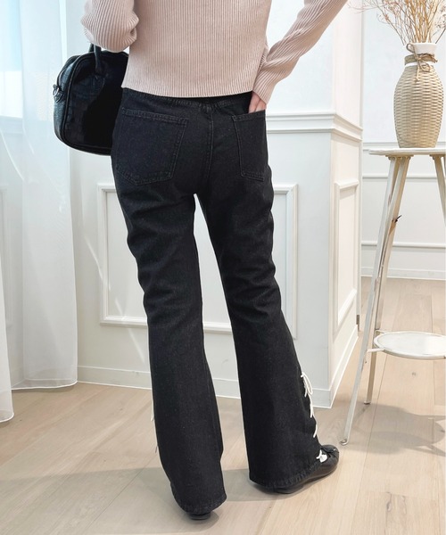 apres jour（アプレジュール）の「サイドレースアップデニムパンツ【ZOZOTOWN限定アイテム】（デニムパンツ・レディース・ライトブルー/ブラック/ダークインディゴブルー・LARGE/MEDIUM/SMALL）」の4枚目の写真