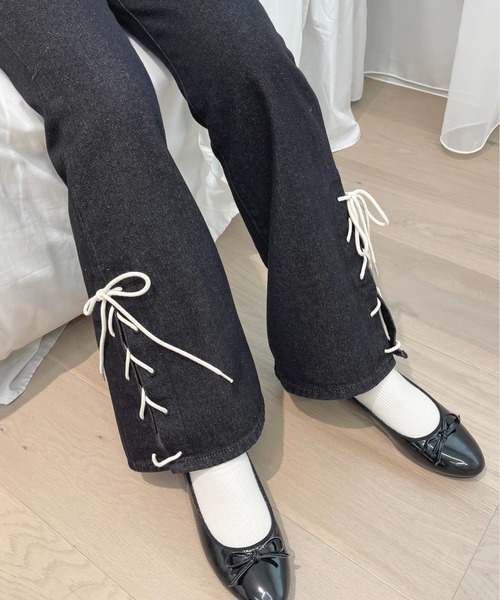 apres jour（アプレジュール）の「サイドレースアップデニムパンツ【ZOZOTOWN限定アイテム】（デニムパンツ・レディース・ライトブルー/ブラック/ダークインディゴブルー・LARGE/MEDIUM/SMALL）」の17枚目の写真