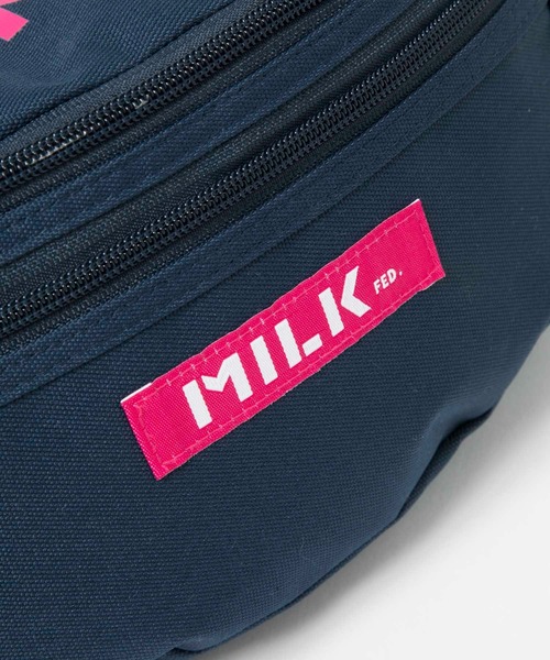 MILKFED.（ミルクフェド）の「TOP LOGO FANNY PACK NAVY /ロゴ　ウエストポーチ/ウエストバッグ/ヒップバッグ（ボディバッグ/ウエストポーチ・レディース・ネイビー・ONE SIZE）」の7枚目の写真