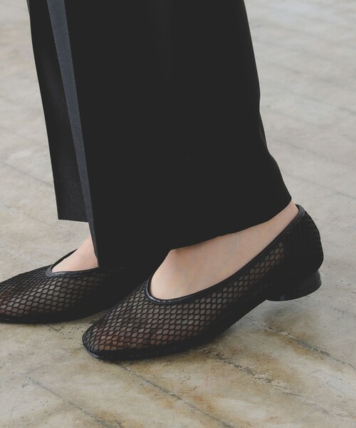 B:MING by BEAMS（ビーミングバイビームス）の「B:MING by BEAMS / メッシュ パンプス（パンプス・レディース・サックスブルー/ブラック/ホワイト・22.5/23.5/24.5）」の4枚目の写真