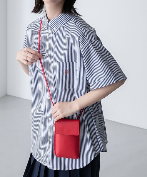 BONLECILL(ボンルシール)の「ビッグシルエット アソートワンポイント刺繍ボタンダウン半袖シャツ(シャツ/ブラウス・レディース・ライトピンク/オフホワイト/ライトイエロー/ネイビー系/ブラック系/サックスブルー/グレー系/ブルー・FREE)」の7枚目の写真
