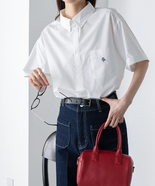 BONLECILL(ボンルシール)の「ビッグシルエット アソートワンポイント刺繍ボタンダウン半袖シャツ(シャツ/ブラウス・レディース・ライトピンク/オフホワイト/ライトイエロー/ネイビー系/ブラック系/サックスブルー/グレー系/ブルー・FREE)」の11枚目の写真