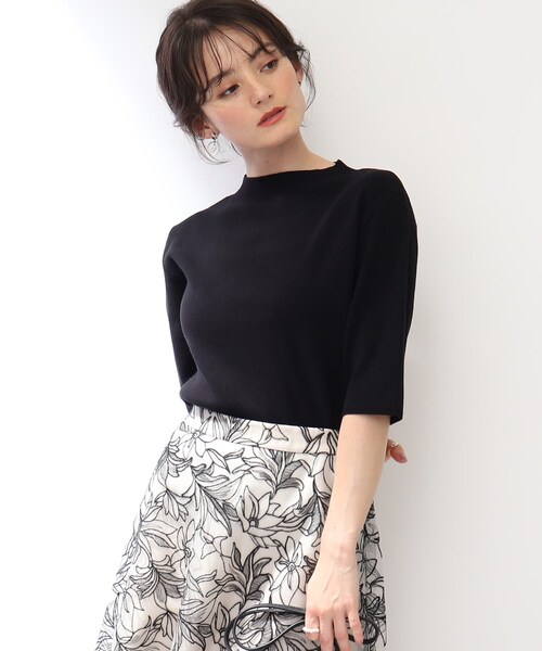 couture brooch(クチュールブローチ)の「◆【新色追加!ひとさじの甘さを足す】バックフェイクパール5分袖ニット(ニット/セーター・レディース・ブラック/ブラウン系その他/ベビーピンク/オフホワイト/ブラック系7/グリーン系5/ベージュ系7/アイボリー系7・38/42/40)」の17枚目の写真