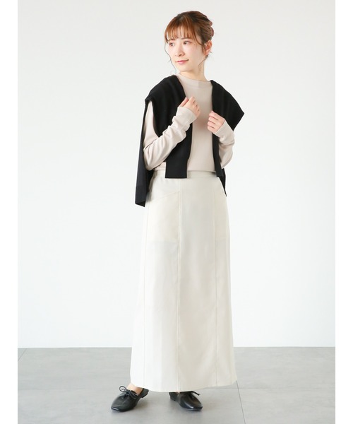 Samansa Mos2 blue（サマンサモスモスブルー）の「モックネックリブプルオーバー（Tシャツ/カットソー・レディース・オフホワイト/ブラック/ライトベージュ・MEDIUM/LARGE）」の15枚目の写真